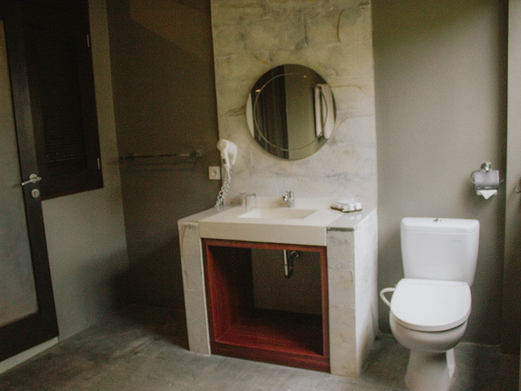 https://www.client.booknpay.net/argyasantijimbaran/assets/img/static/double-deluxe-rooms/double-deluxe-rooms4.jpg