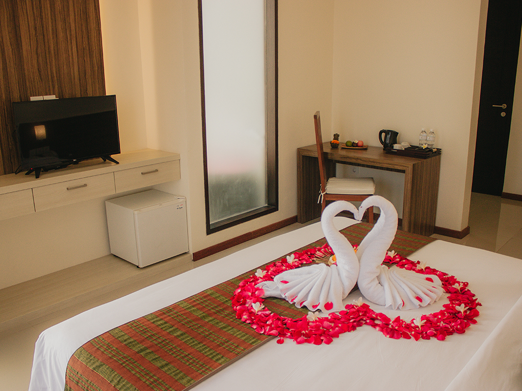 https://www.client.booknpay.net/argyasantijimbaran/assets/img/static/junior-suite-rooms/junior-suite-rooms3.jpg